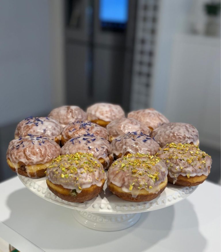 Dzisiaj pączki 🍩🍩🍩