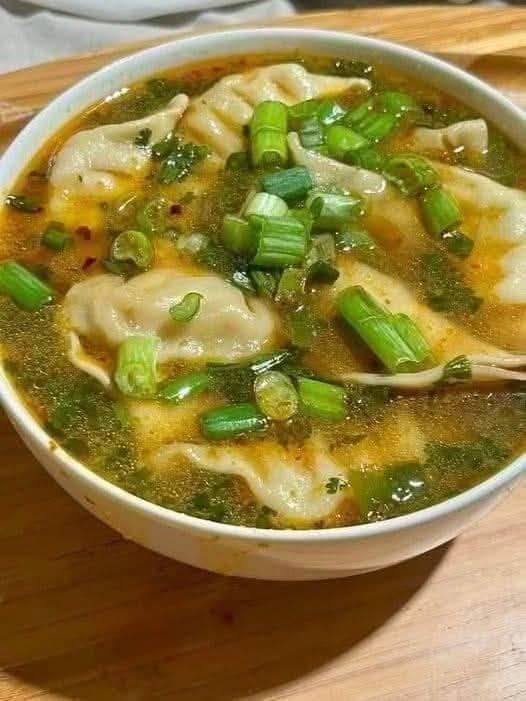 zupa wonton